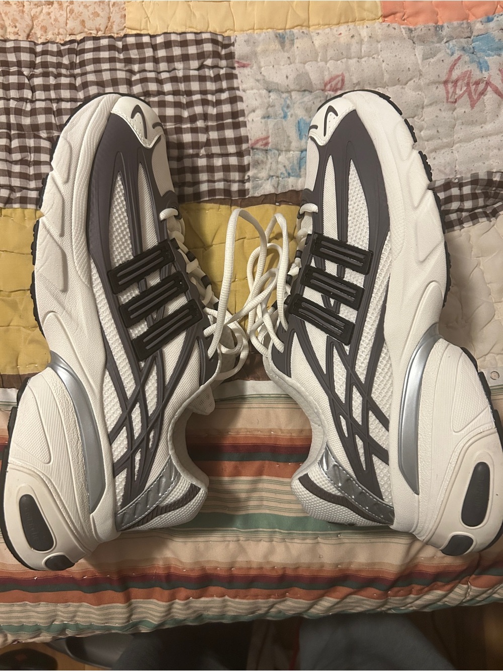 Adidas Adistar xlg 2.0 Athletic Sneakers in White and Gray - Lightweight